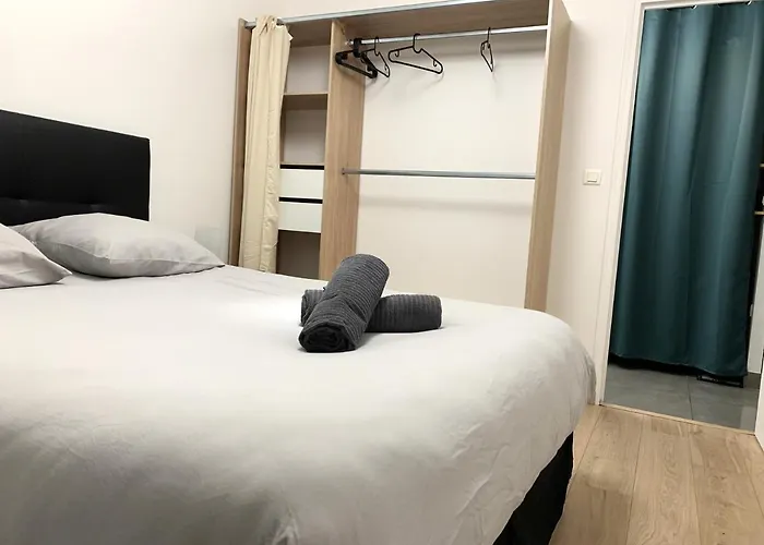 Confort Avec Terrasse アパート ランス