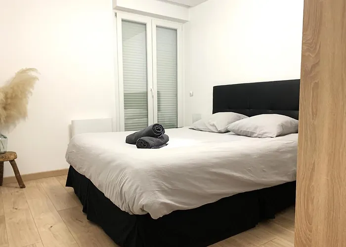 Confort Avec Terrasse * ランス